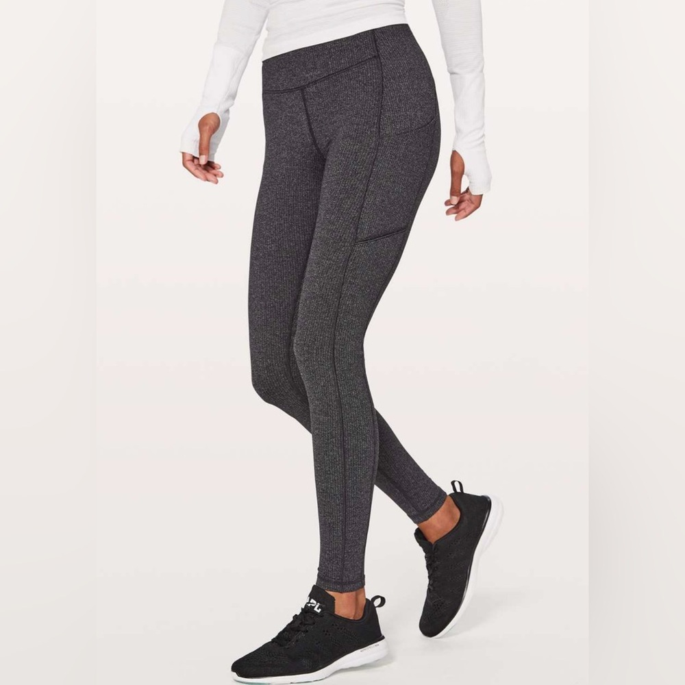 Lululemon Speed Up Tight 28” with Pockets Size 8